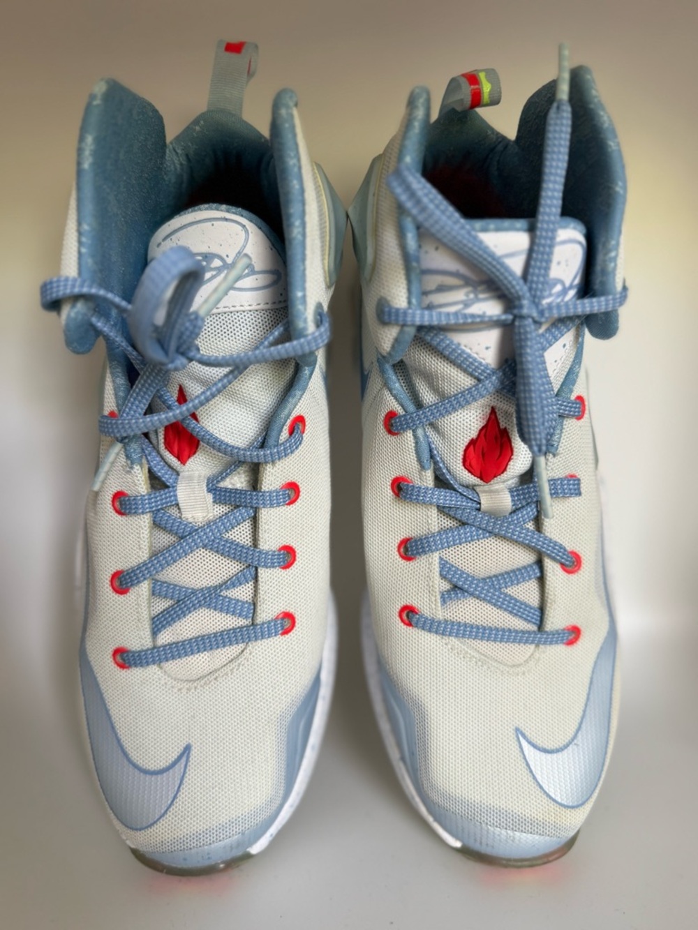 Nike LeBron 13 Boys Basketball Sneakers White Blue Red Size 6Y EU 38.5